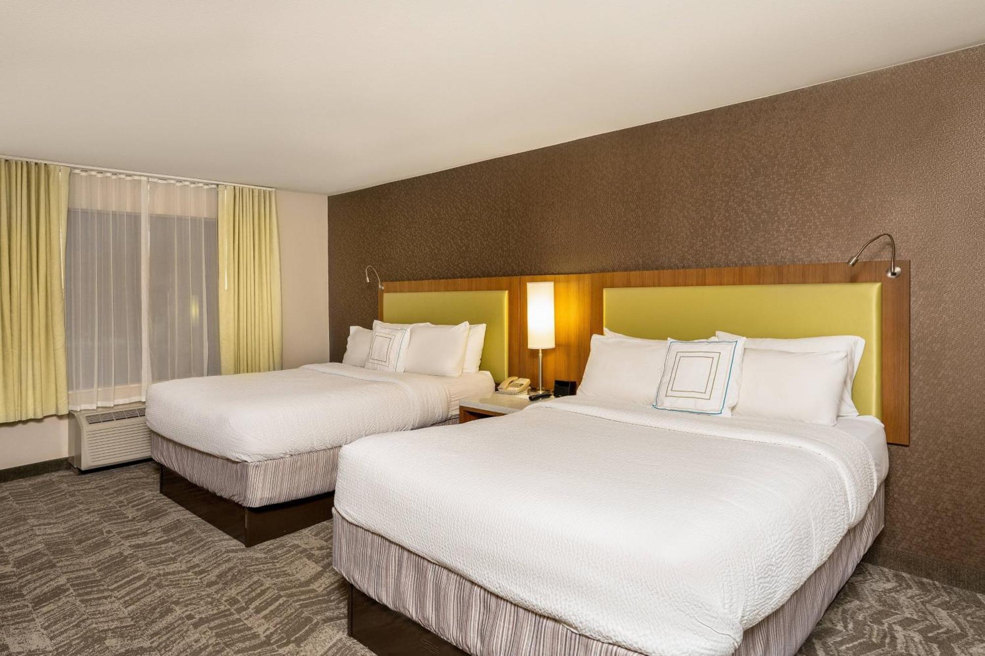 Springhill By Marriott Hotel Denton