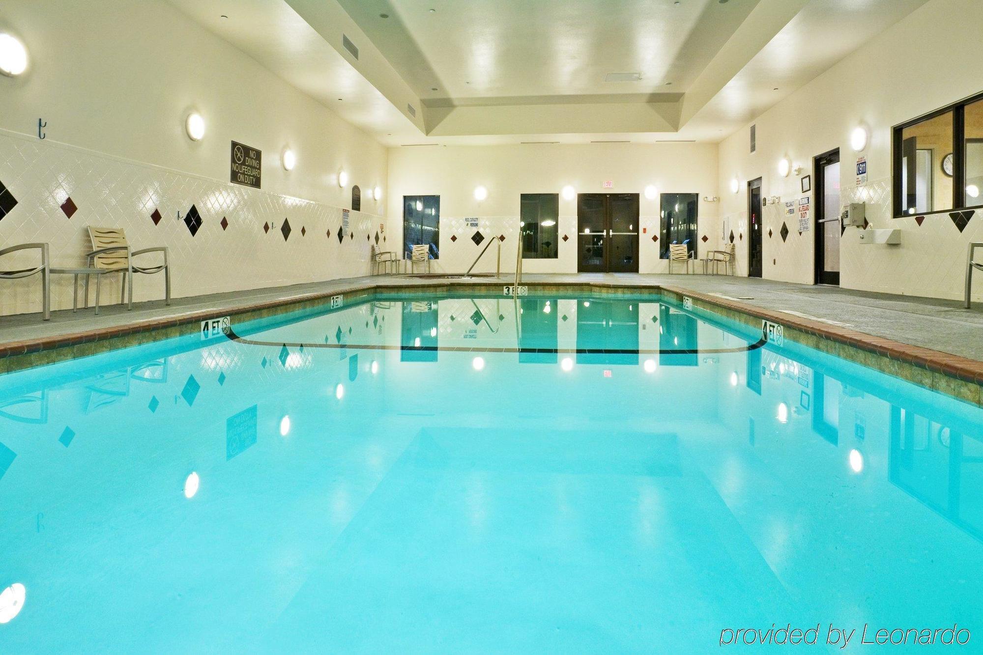 Hotel Springhill By Marriott 3*