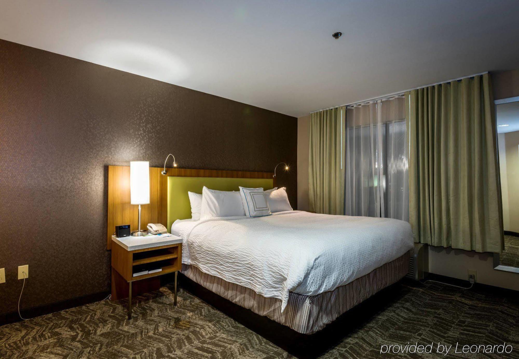 Springhill By Marriott Hotel