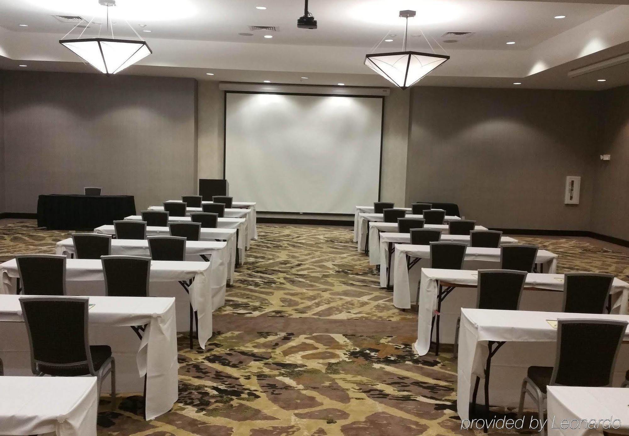 Hotel Springhill By Marriott 3*