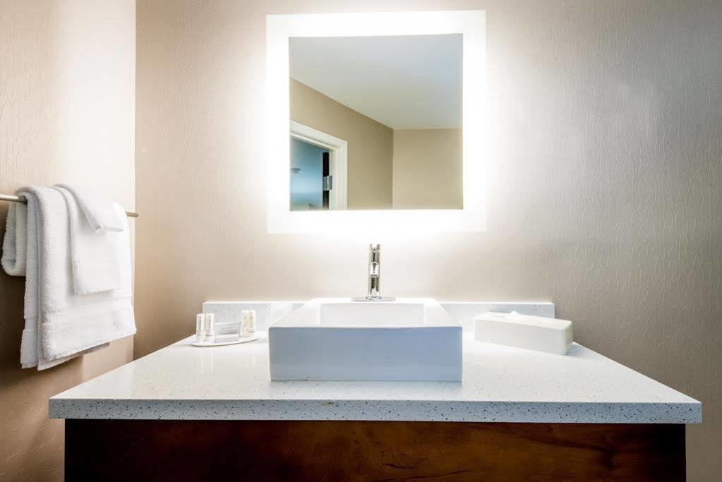 Springhill By Marriott 3* Denton