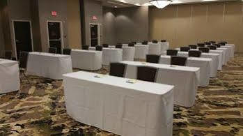 Hotel Springhill By Marriott 3*